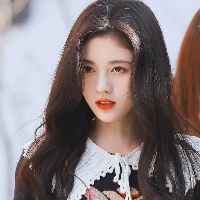 垃圾箱里的婴儿